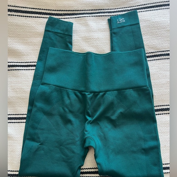 SET ACTIVE Pants - Set Active leggings